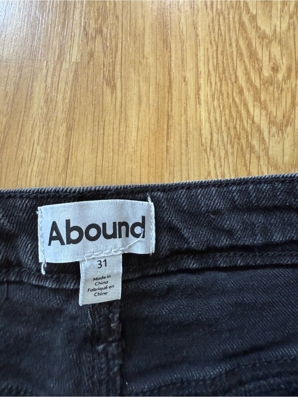 Abound Black Frayed Hem Distressed Denim Shorts- Size 31 - Picture 3 of 12